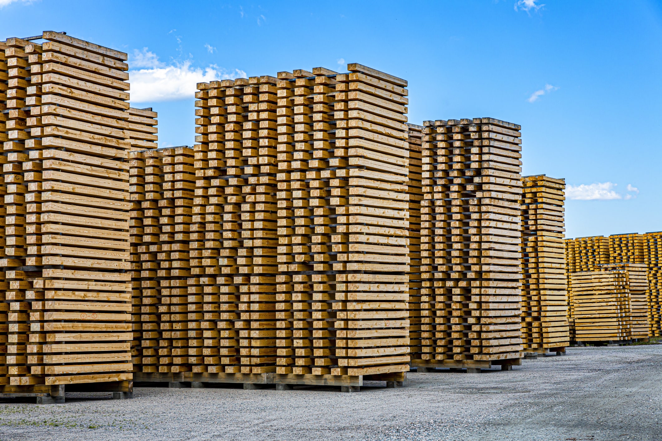 timber mats stacked up outside